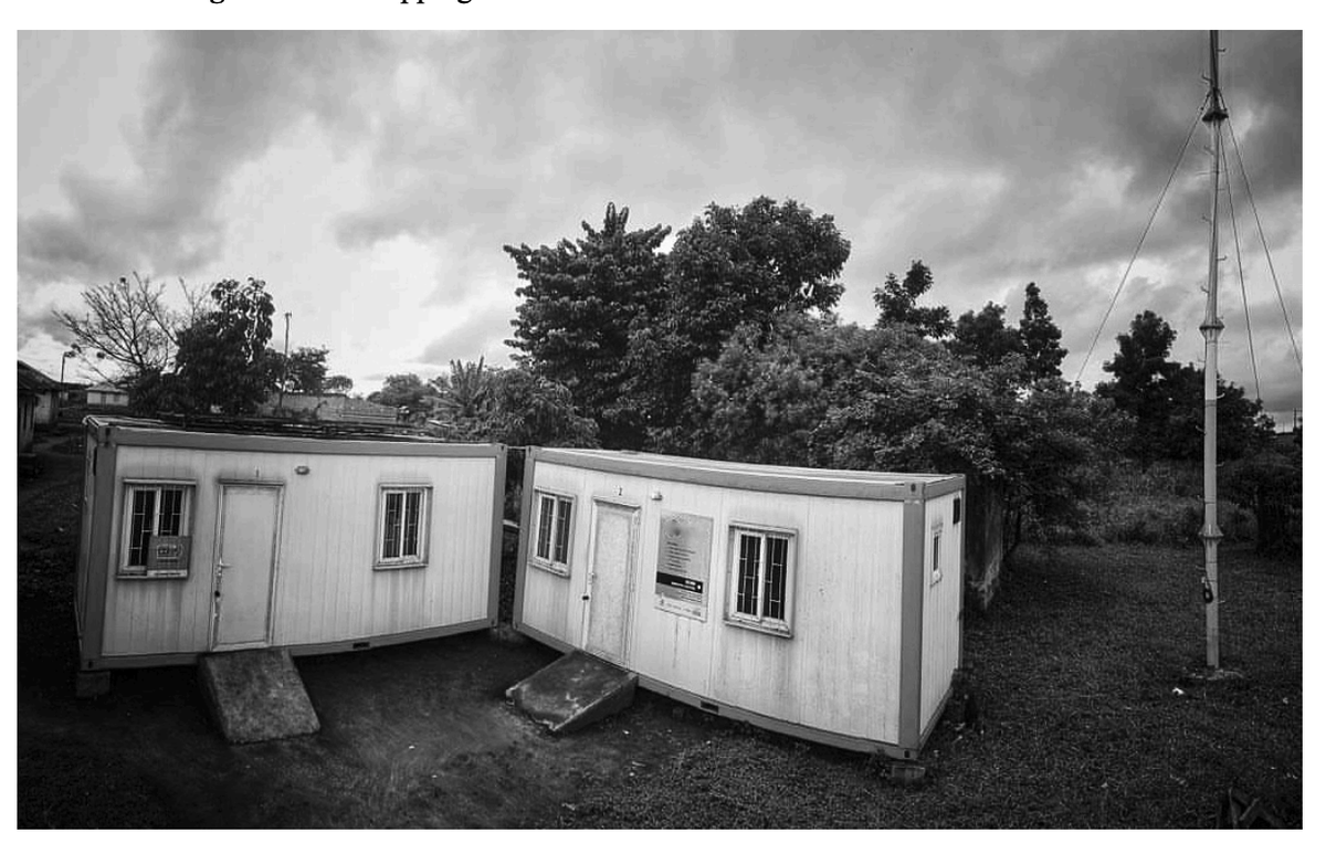 GeonetProject's tweet image. Here's our paper about the role African workers are playing in developing key emergent digital tech such as autonomous vehicles and machine learning systems. 

markgraham.space/blog/2020/1/22…

Photo of a shipping container in Northern Uganda that was converted into an AI training centre.