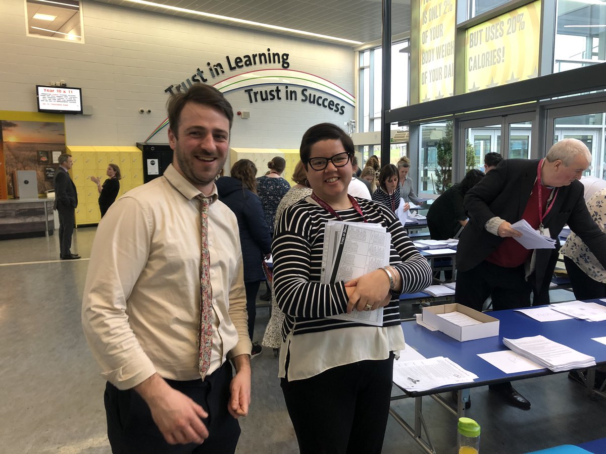 Bristol_BLC's tweet photo. This is BLC doing #whateverittakes to support our students.
#Hartcliffe #Bristol #Bs13 #bridgelearningcampus #staffappreciation #HomeLearning #coronavirus #BristolEducates #BristolTeach #bristolschools #covid19 #community #partnership https://t.co/rrLUxba6Cb