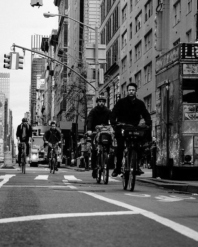 rahimrasul's tweet photo. Road Rolling Mar2020

#fujifilm #xt2 #fujifeed #myfujifilm #fujifilmx_US  #fujilove #streetphotography #one_shot #lensculture #lensculturestreet  #streetphoto #streetlife #nycspc #candid #beststreet #burnmagazine #35mm #wearethestreet #onefortheculture #… https://t.co/6idmyJRYYx https://t.co/fECZq8r1MD