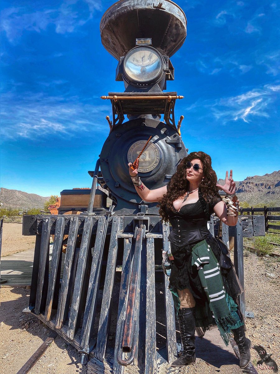 HirschlRick's tweet photo. WWWC9 Tucson Steampunk CON 2020
#Arizona #Tucson #OldTucson #Steampunk #WWWC #WildWest #SteampunkUS #SteampunkFashion #Cosplay #Gothic #PhotosbyRaVen #Wild #West #VictorianCosplay #Victorian #VictorianFashion #Apple #iPhone11Pro #Train #SteamLocomotive #StreamEngine https://t.co/KvluXhhaRF