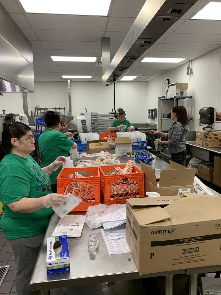 rasdcafe's tweet photo. @rasdcafe is still in the kitchen! Drive-up and walk-up at the school 11:30-12:30, Monday thru Friday. School vans will be at bus stops starting at 11:00. Breakfast and lunch bags are being distributed. Breakfast bags are being prepared for Friday distribution. @Teamcassidy1 https://t.co/6rmkYB6QcK