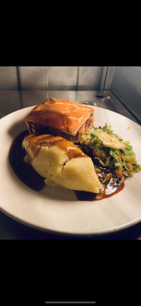 Who doesn’t love a fresh, homemade pie of the day!? Come in and try it or why not order it for delivery and enjoy it from the comfort of your own home!
.
.
.
.
#homemadefood #gastropub #pubgrub #whitingandhammond #villagelocal #surreypub #supportyourlocal