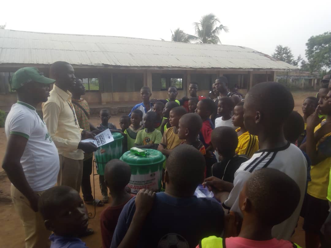 maejtnigeria's tweet photo. Across our various Association (Dokiri, Okanran &amp; Seme)

The objective is to make sure everyone is aware and inform of necessary precautions measures even at the rural areas, to protect and make sure all children are safe.

#KeepSafe
#ChildrenMustBeProtected
#RegularHandWashing https://t.co/JnCwlzXrjL
