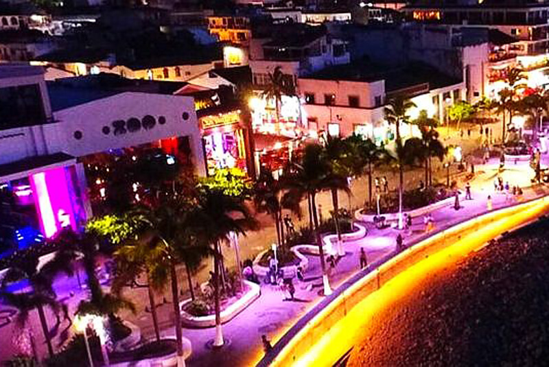 PVMexicoVillas's tweet photo. Jalisco's entertainment venue closures add to the preventive measures that have been put into place to safeguard the residents &amp; visitors of Puerto Vallarta where, to date, no cases of COVID-19 have been reported. https://t.co/u8VICW5uhL
