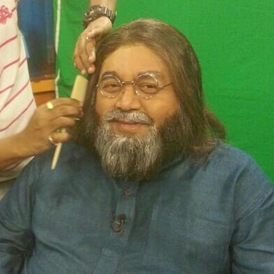 kunalvijayakar's tweet photo. Lights, camera, action! Guess who is this person I'm impersonating?
#TWTW #TheWeekThatWasnt #Lol #character #InstaGood #IndianFilm #TheFoodie https://t.co/F1nSBM5HBJ