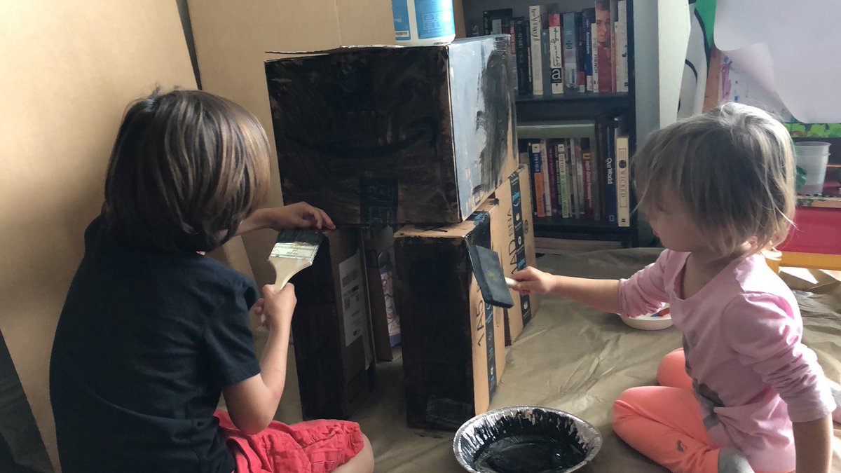 stephmarlett's tweet photo. Idea #13 - paint boxes https://t.co/dTeAUFN7Js