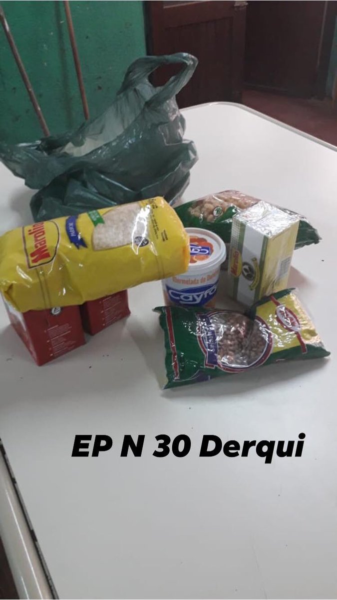 posicionpilar's tweet photo. ESTO MANDA LA PCIA PARA LOS CHICOS DE PILAR Y ESTO ES LO QUE ENTREGA ACHAVAL 👎🏼 

La Provincia envió a cada municipio alimentos para entregar a cada niño, y son para desayuno, almuerzo y merienda COMPLETA.

PERO ESTO ES LO QUE ENTREGA 
@FedericoAchaval EN PILAR👇🏼 

Miserables😡 https://t.co/FU2EoTepkd