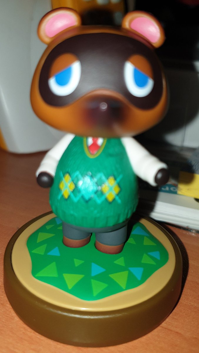 stipey76's tweet photo. A mi la cuarentena #mapachiona #YoMeQuedoEnCasa @AC_Canela @AnimalCr #AnimalCrossing https://t.co/XAbYLsIFUK