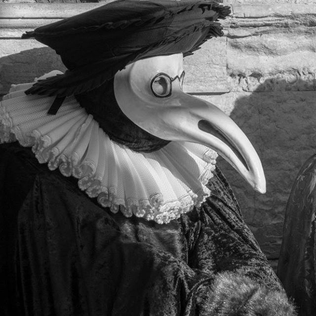 jncetaylor's tweet photo. The Black Plague was once the most feared disease in the world. It was capable of wiping out hundreds of millions of people in seemingly unstoppable global pandemics, afflicting its victims with swollen lymph nodes, blackened skin, and other gruesome symptoms. The physicians… https://t.co/jH1R3Ic2US