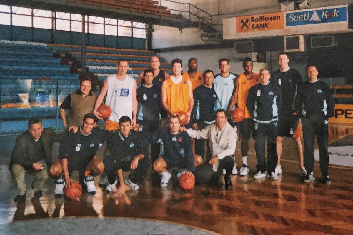 @2palvarado @GranCanariaCB @morales_juanmi Equipo en Zadar, los que quedaban sanos, en la segunda participación europea @GranCanariaCB , incluyendo un tal @Himar_Ojeda @pedroma2014 @robmove11 ...