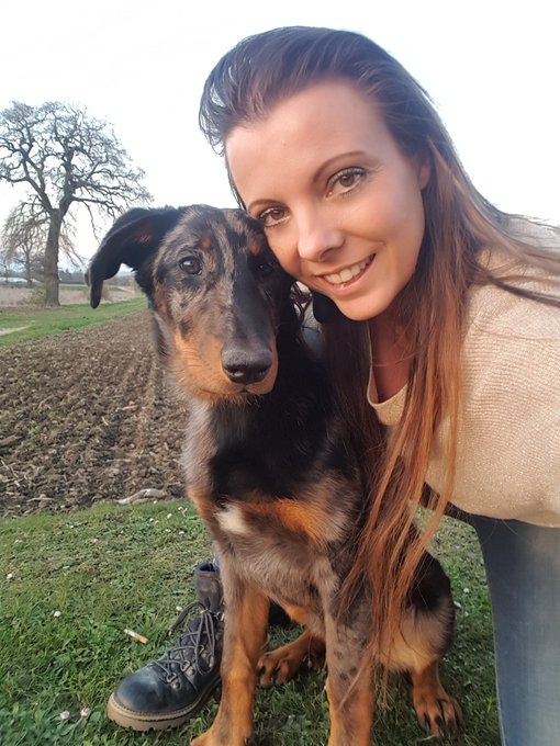 Watch Caroline Tosca's leaked NSFW photo on TwXstars