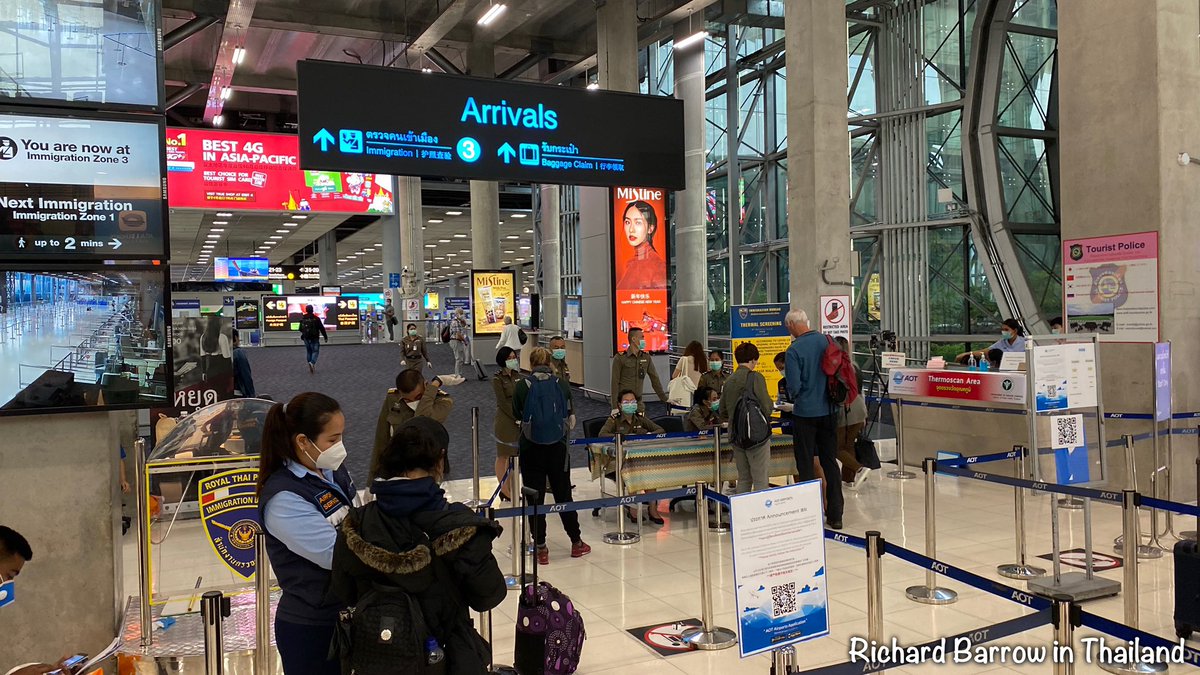 At the entrance to the Immigration hall, there is another checkpoint where everyone has to fill in the T8 form. To do this, you have to download the AOT Airports app onto your smartphone and navigate to the T8 section. [4/12]  #COVID19  #Thailand – at  Suvarnabhumi Airport (BKK) ท่าอากาศยานสุวรรณภูมิ
