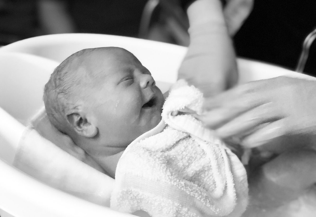 JenMTheisen's tweet photo. I’m a mama, now ❤️ https://t.co/xlUVlSQsgd