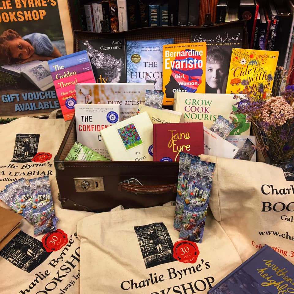 ByrnesBooks's tweet photo. *COMPETITION* Mother’s Day is almost here and although our doors are closed you can still order books for all of the lovely mammies this weekend! To celebrate we’ve put together a lovely Mother’s Day hamper for you to win! Simply like and retweet to be in with a chance! https://t.co/2Jq7k1UOVh
