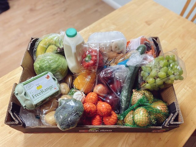 RalphLivesey's tweet photo. Veg boxes delivered direct £20.00(picture 2) or £30.00 (picture1)order before 3pm the day before 
Call Sam 07850 995364 Tom 07917 454253 https://t.co/6VGmhcBQ9P