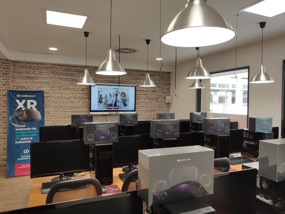 CodeSpaceAcade's tweet photo. Ya tenemos las Oculus aquí! Listas para enviar a nuestros alumnos del Bootcamp XR Streaming. Todavía estás a tiempo de apuntarte. Tenemos plazas limitadas. #bootcampxr #virtualreality #oculusquest #realidadvirtual https://t.co/G09uERf0IR