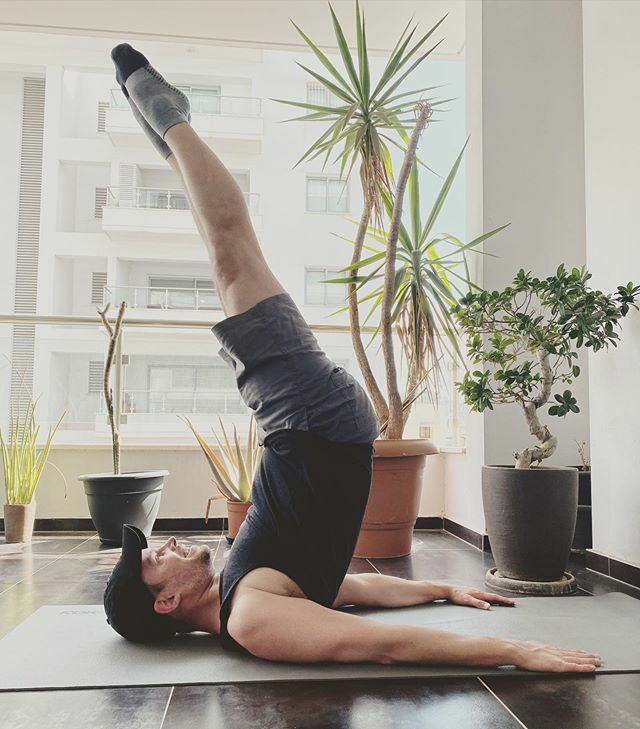 I really have no idea what day it is… other than #jackknife. 
But, I got to take a class with <a href="/bhpilates/">BODY HARMONICS</a> on @pilatesanytimeus this morning, followed by a dance class on IG with @therealdebbieallen, then a 10-feet commute to the office where I get to … ift.tt/2wkvMC4