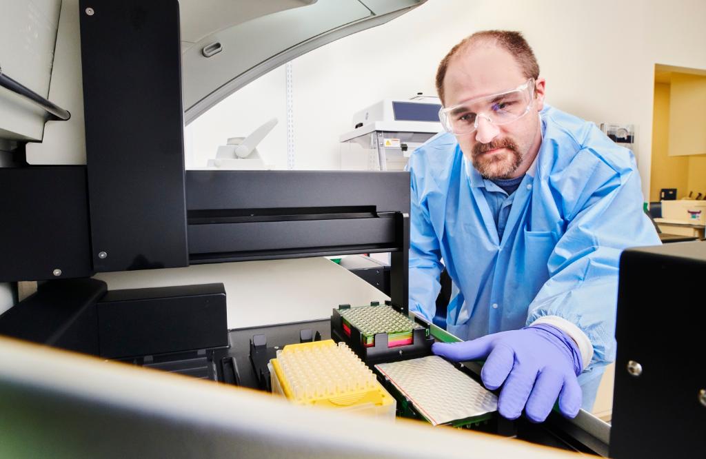 BioReliance's tweet photo. We’re engaging the biopharma community to prioritize biosafety testing. Just as we did during Zika, SARS, and Ebola outbreaks, we’re here to support vaccine and therapeutic developers &amp; mfrs. Contact us https://t.co/n1fqiFgyRG @MilliporeSigma #covid19 #biopharma #vaccines #DCVMN https://t.co/IoxCu9xfo6