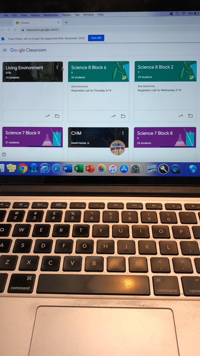 ScienceWithV's tweet image. Remember only those students who have science on Thursday I’ll have something posted. I’m trying to keep you on your normal science schedule. I’ll still post a message and say hello. But if you are a Wednesday science Students no work today!!! #BlueTeamScience #MobileCommand