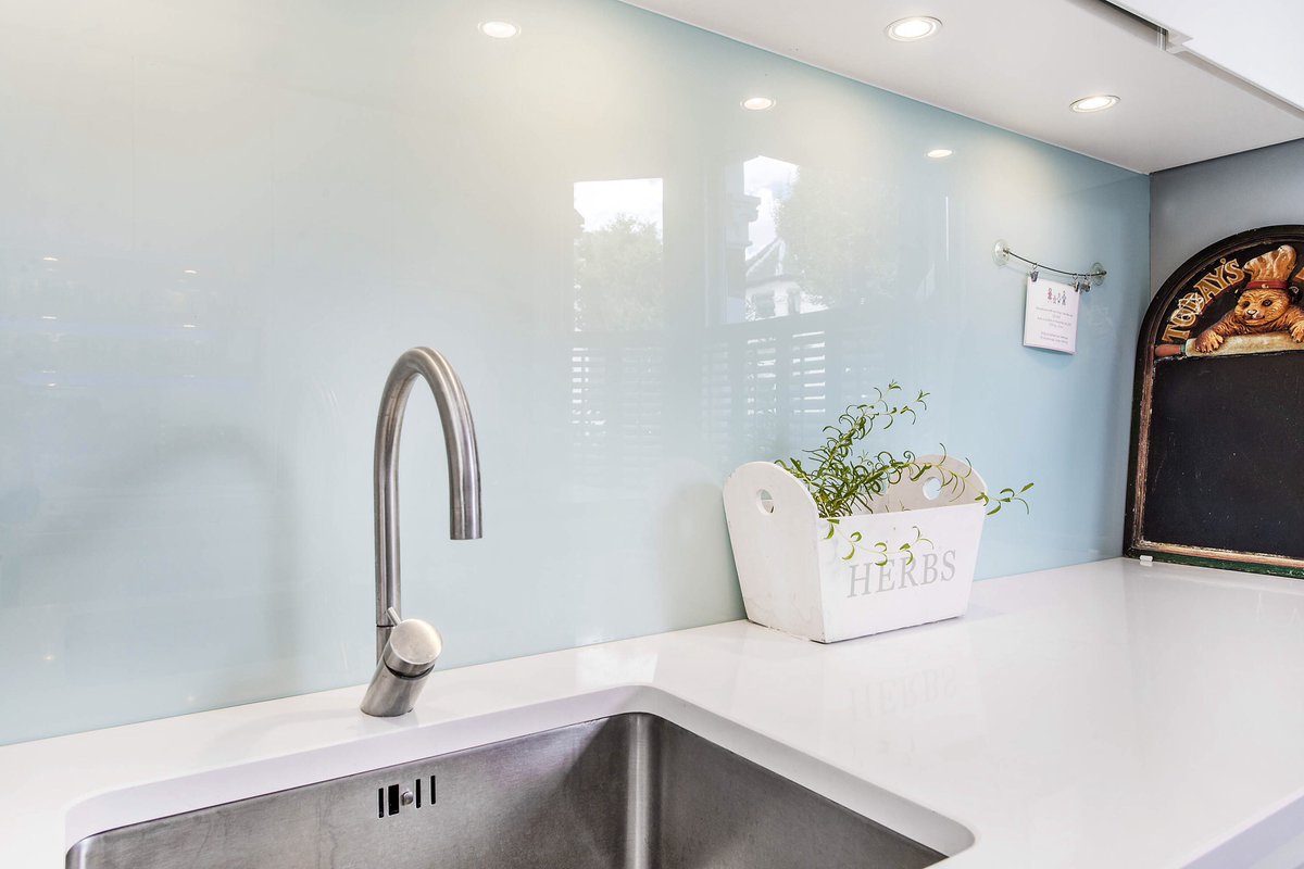 DECOGLAZE's tweet photo. We wanted to reassure you that if you have a Deco Glaze splashback or worktop fitted that it is the most hygienic & safest product on the market! Resistant against bacterial growth & viruses.
#staysafe #decoglaze #glasskitchen #contemporarykitchen #luxurykitchen #bespokekitchen https://t.co/vAT4nmEjQi