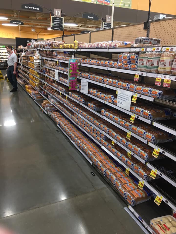 700wlw's tweet photo. Kroger is getting back in their stores items like bread, meat and toilet paper that has been in short supply. These shots are from inside the Clifton store this morning. https://t.co/s1BoeMiDIV