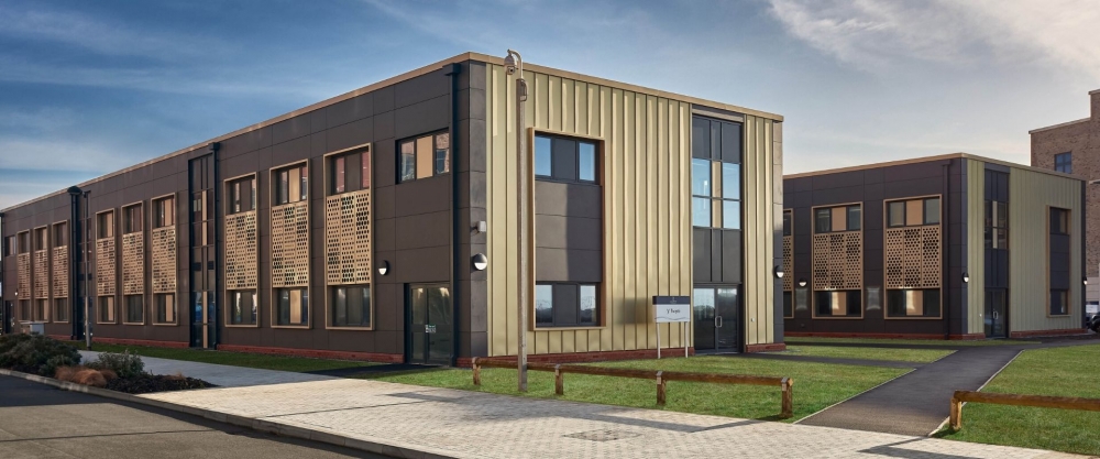 MPBAUK's tweet photo. .@WernickGroup delivers 2nd #modular #building for @SwanseaUni 

The building was procured through @Fusion21SocEnt's #education &amp; Modular #buildings Framework &amp; was built #offsite using the latest #Innovations in modular #design &amp; build

To read more : https://t.co/dh1WgzMV6R https://t.co/8t0icqwhS6
