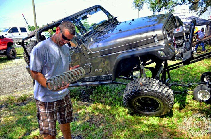 Good Morning #JeepMafia 😎👋🏻Spring has sprung. Now let's get out there and get ready for warm topless weather. Keeper upright today ✌🏼