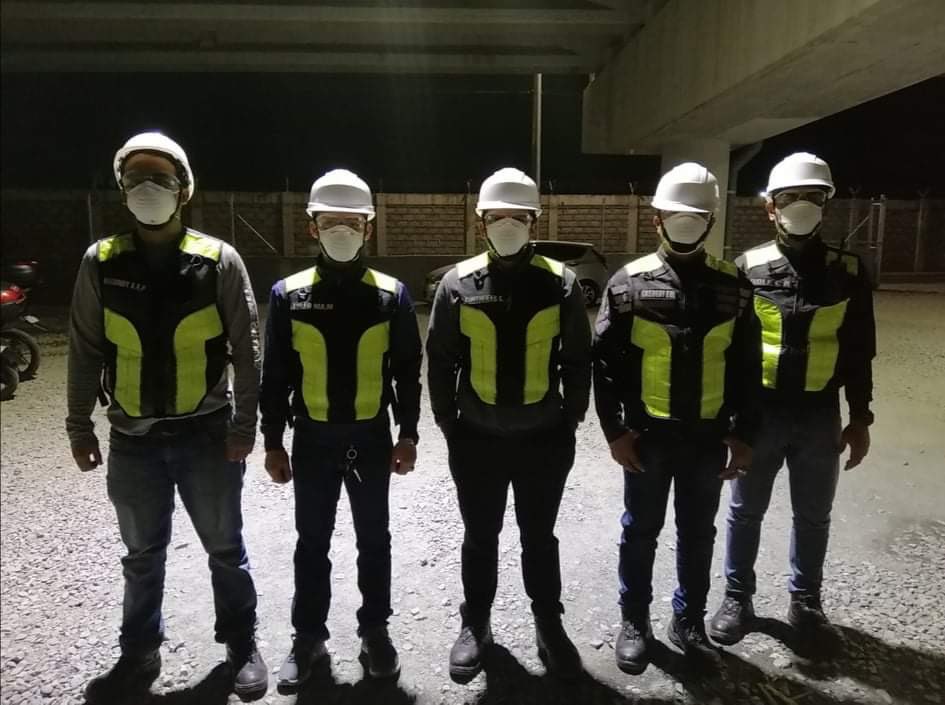 babiboncha's tweet photo. Our frontliners continue to sacrifice their lives in order for our Toll Facilities to remain open ensuring unimpeded passage of medical personnel &amp; essentials. Public service at its finest- cheers to our very own Tollways Heroes! https://t.co/LUU1lX3sx5
