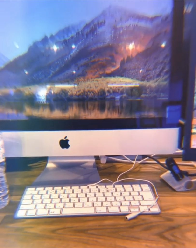 rokooooo71's tweet image. webスクール行ってたり、独学で学んでる人ってどうやって実践してるんだろう。スクール通い始め早2ヶ月。もっとデザインできるようになりたいし、htmlやcssも英語と同じでどんどん使わないと忘れそうだし、身につくまでいかなそう。やりたいが渋滞しておる。
#webデザイン
#webデザイナー
#html勉強中