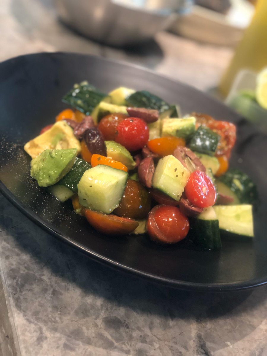 ClassyDish's tweet photo. #feedeachother https://t.co/yOtCMkBhia