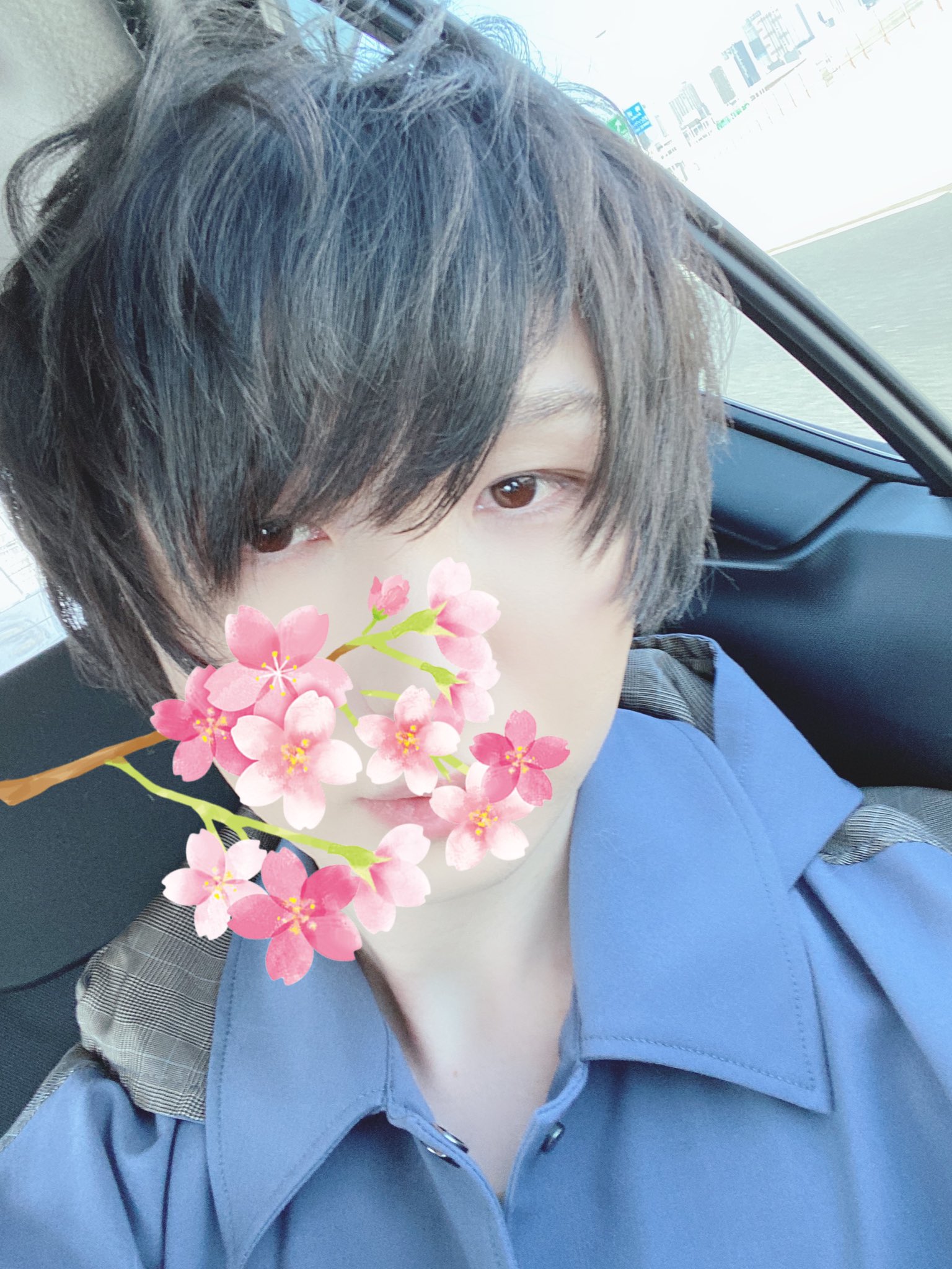 そらる 今日は久しぶりに外で撮影があったので久しぶりに自撮りをした 朝早かったので眠そう T Co Xwheftb5gn Twitter