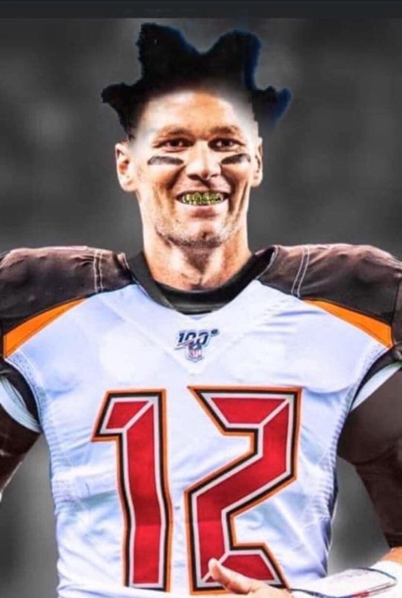 RealCoachK's tweet photo. Live look at @TomBrady embracing his new life as a football player in Florida. #FlaBoi @Buccaneers https://t.co/eL5cvtl1Ec