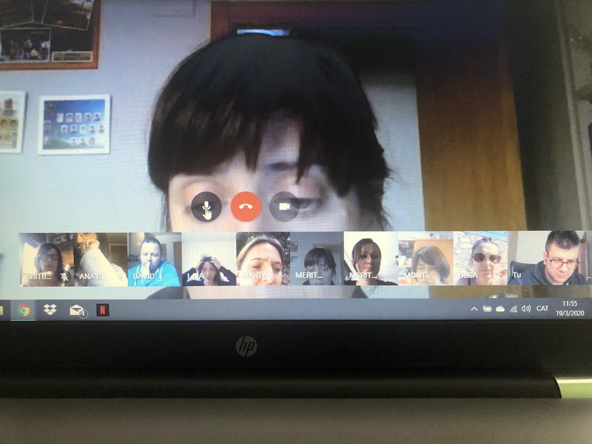 EASantJulia's tweet photo. #COVID19 L’activitat a l’escola no s’atura! 🏃🏼Seguim treballant per donar la màxima normalitat i el seguiment a tots els nostres estudiants! 👍🏻 No hi ha cap virus que ens ho impedeixi!! 🦠💪🏻 #quedatacasa #EASJ https://t.co/7axgJzobwn