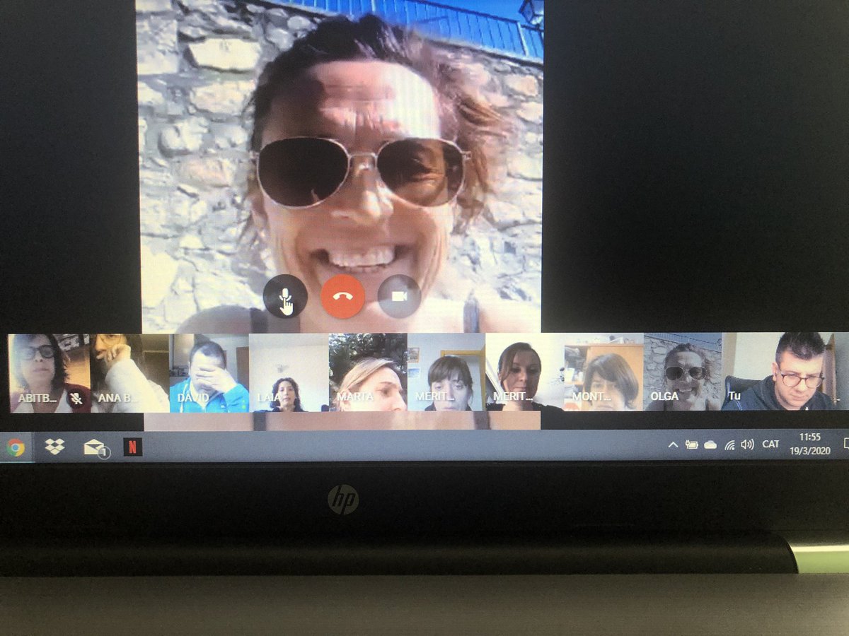 EASantJulia's tweet photo. #COVID19 L’activitat a l’escola no s’atura! 🏃🏼Seguim treballant per donar la màxima normalitat i el seguiment a tots els nostres estudiants! 👍🏻 No hi ha cap virus que ens ho impedeixi!! 🦠💪🏻 #quedatacasa #EASJ https://t.co/7axgJzobwn
