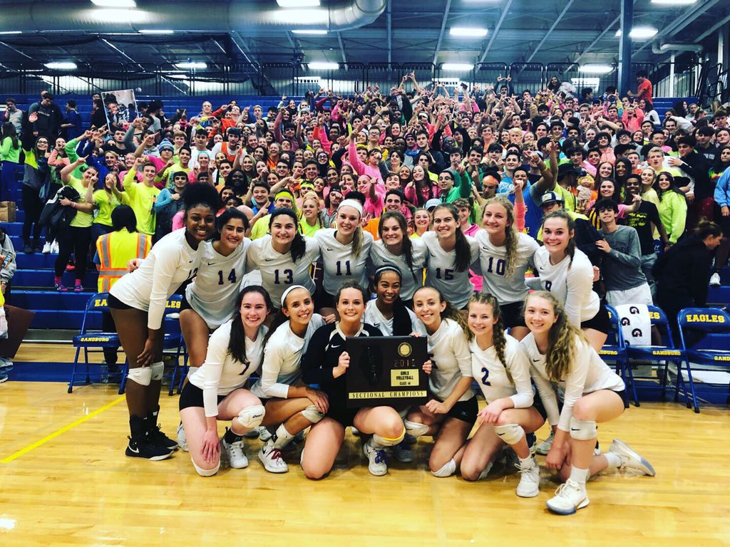 jltyrrell8's tweet photo. Oh, and as far as theme day is concerned...I will be wearing a lot of shirts, because I love all our teams, clubs and musicial groups! A few more pics to share too! #EliteDaily #EliteLearning #D230Proud https://t.co/WYuRcgzb8U