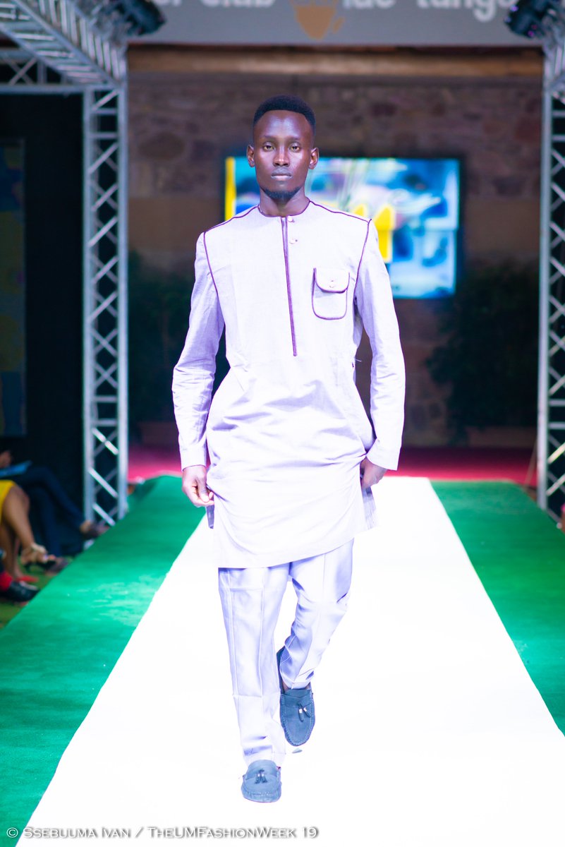 Agence_Umuringa's tweet photo. Andy on runway at #TheUFW2019 in Papino Creations from Senegal.
M.U.A: Linka Make Up
Photographer: Ivan Ssebuuma .
#burundi๐ง๐ฎ #burundi #burundifashion #burundifashionweek #umuringa #umuringamagazine #fashionweek #runway #runwaymodels #models #scoutmodel #theumfashionweek2019 https://t.co/H88nBpDUaZ