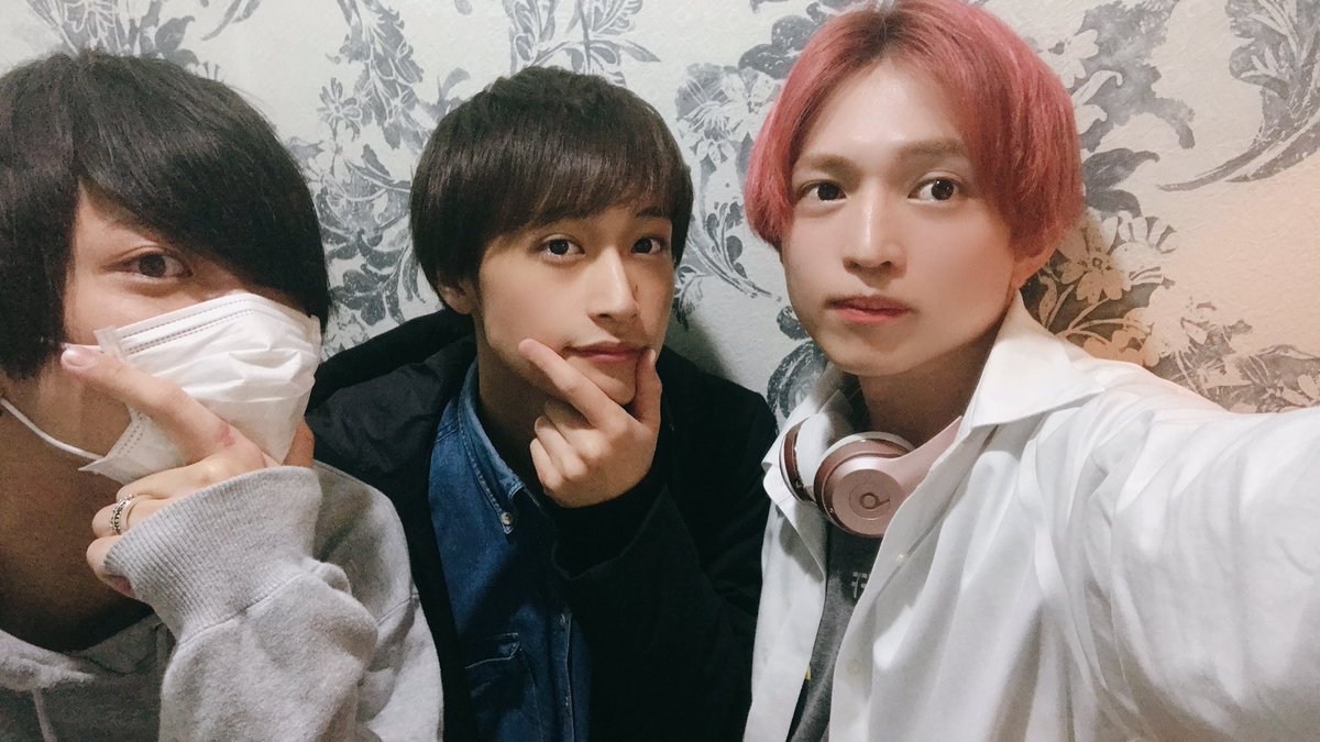 板垣翔 池袋男子bl学園放送部 第1回 T Co Lhfys22nat Youtubeより お待たせしました この3人でラジオ始めたよ ギリギリなトークしてるから賛否あるかもだけど暇つぶしにはちょうどいいかも 板垣翔 池袋男子bl学園放送部 第1回 T Co Lhfys22nat Youtubeより お待たせしました この3人でラジオ始めたよ ギリギリなトークしてるから賛否あるかもだけど暇つぶしにはちょうどいいかも