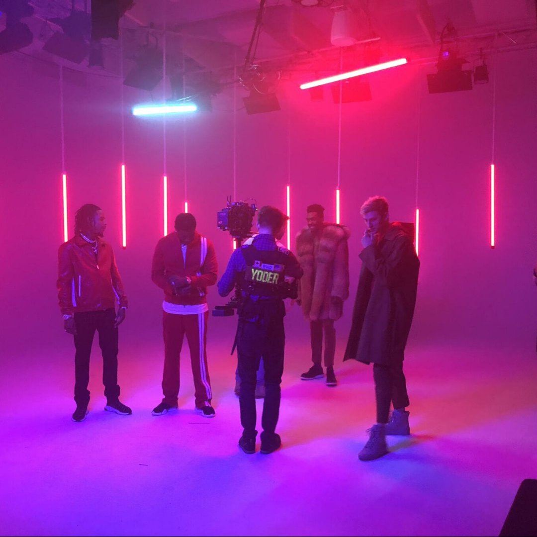 Lights, camera, action… so sweet to be here on the set of this photoshoot. 
#ThinkThursday #thinkmm #videography #photography #marketing #marketingstrategy #media #branding #connectingbrandswithfans