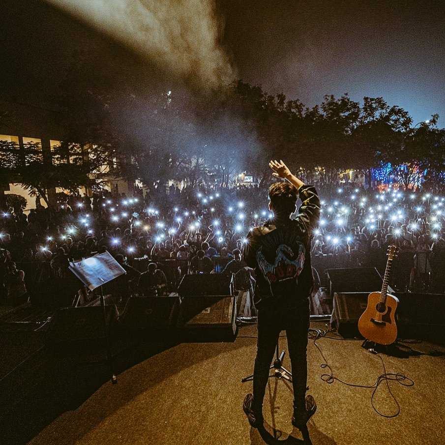 AlishaShaikh__'s tweet image. Listen....
&quot; You&apos;re A Gem 💎
You Born To Rule 🌏
We LOVE And ADORE -
Everything About You &amp;lt;3 &quot;

We&apos;re PROUD You ROCKSTAR

Control is Slaying &amp;lt;3 
#ControlTomorrow