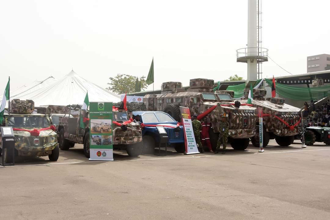 نيجيريا تكشف عن عربه MRAP مصنوعه محليا بأسم Ezugwu ETeZIE1XgAIY58v?format=jpg&name=medium