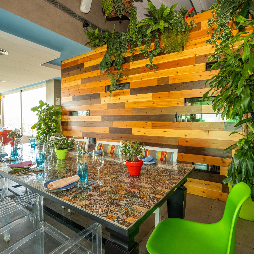 Felicidades a todos los padres y a los pepes, pepas, joses.... del mundo, muy pronto podremos celebrarlo todos juntos.
#Malaga #diadelpadre