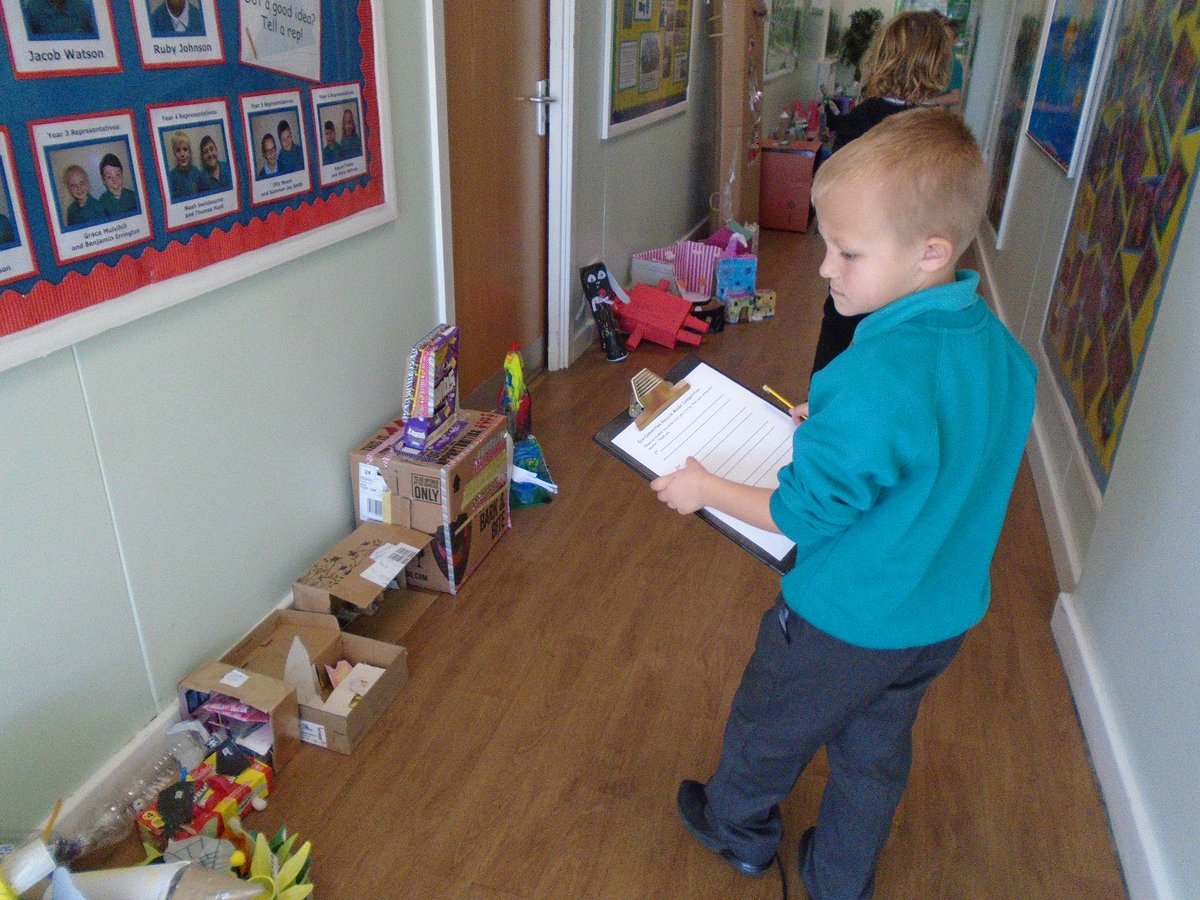 ClaveringTS27's tweet photo. #2SW
Wow! A huge thank you to all the children for bringing in their models made from recycled materials. They are all amazing. The Eco-Committee had the difficult job of judging today. Winners will be announced tomorrow. https://t.co/dkFBkULdq4