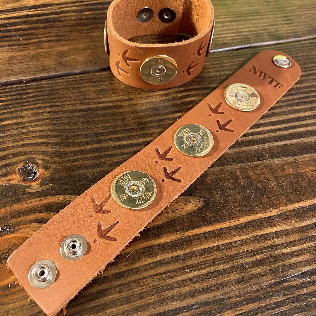 spentrounds's tweet photo. Who’s ready for turkey season?!🦃🦃 #turkeyseason #turkeytracks #turkeyhunting #cantstoptheflop #shotguns #recycledammo #handmade #leather #spentrounds #spentroundsdesigns https://t.co/eJLiIg1yab