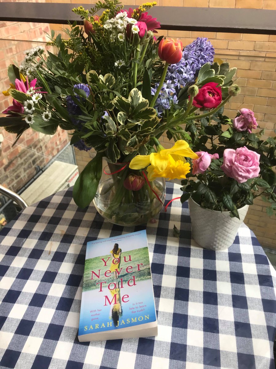 Sarah Jasmon (@issarahbythesea) on Twitter photo Beautiful publication flowers, being enjoyed virtually atm as I’m back at the boat and they are at Graeme’s. Thank you again,
@NatashaBarsby 😍 #publicationdayflowers #younevertoldme
<a href="/TransworldBooks/">Transworld Books</a> Beautiful publication flowers, being enjoyed virtually atm as I’m back at the boat and they are at Graeme’s. Thank you again,
@NatashaBarsby 😍 #publicationdayflowers #younevertoldme
<a href="/TransworldBooks/">Transworld Books</a>
