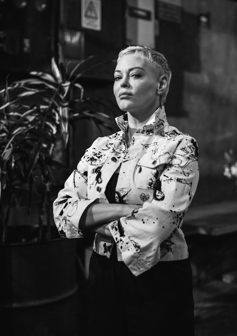 charmed_fr's tweet photo. #PHOTOSHOOT : @rosemcgowan par Zony Maya. https://t.co/pxrxV7MIKC