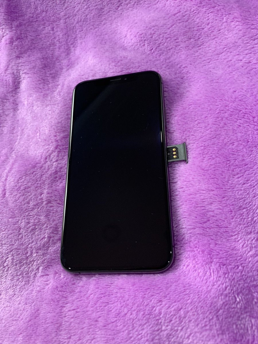 TearTopGH's tweet photo. ———————————————
Gevey Unlocked iPhone XS, 256GB, Space Gray (Broken Back) >> Ghc 1,999
———————————————

Battery Health >> 87%

———————————————

Please CALL / WhatsApp // :: 0243958734

——————————————— https://t.co/i009kQbc1F