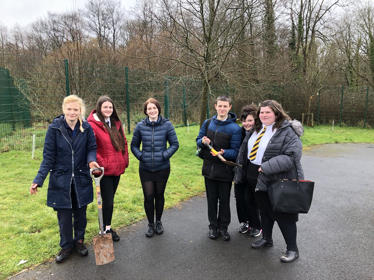 NewportHigh_ECO's tweet photo. Thanks to the @WoodlandTrust for their trees and these legendary helpers who have planted them throughout our school site! @NewportH https://t.co/1k7pe1jlrC