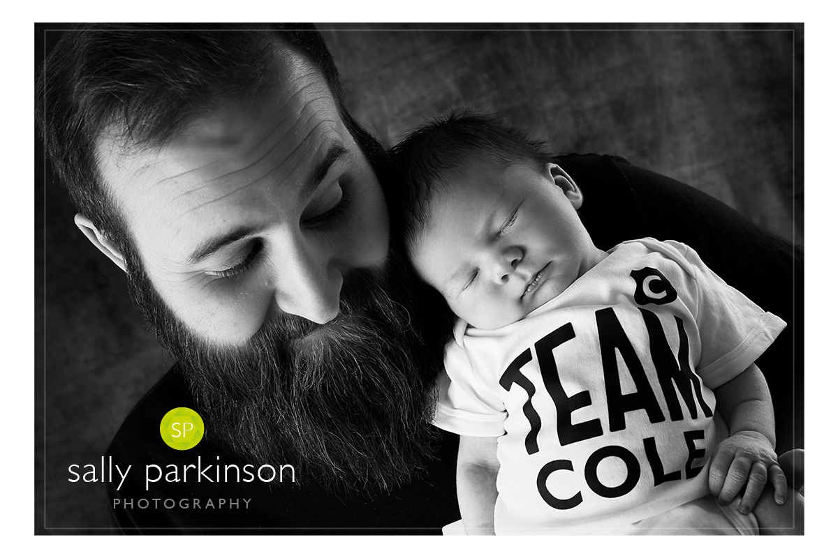 And three makes Team Cole! #newbornphotography #braintree #mums #9daysold ow.ly/uFUu50yGIiV