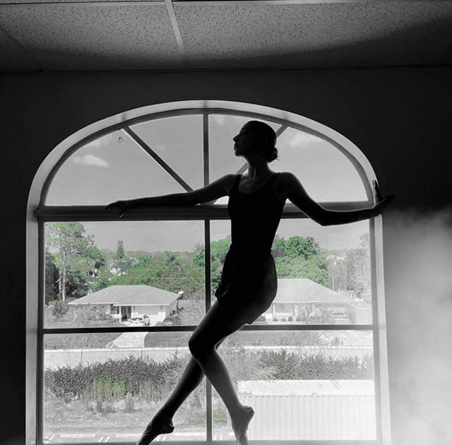 janesdancebtq's tweet photo. We are open from 12 - 4 today!! 🥰 Loving this pic of one of our beautiful customers @izzytheballerina  by @skirvinsphotography ♥️♥️ https://t.co/Cse4bTTMIa https://t.co/Jdf99YAXEE