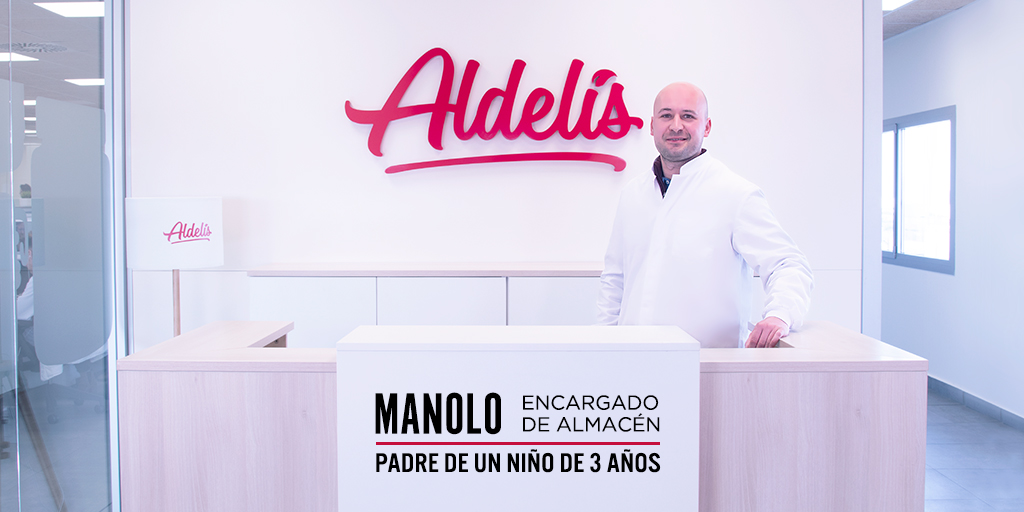 Hoy queremos felicitar a todos los padres de nuestro equipo, que se han volcado al completo para seguir adelante con la actividad pese a las circunstancias actuales.

Como Manolo, que sigue trabajando para la correcta expedición de los productos a los puntos de venta.